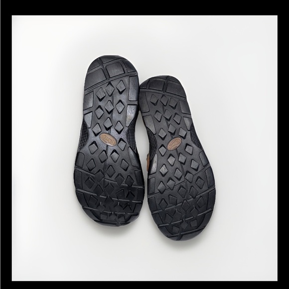 Chaco Women’s Brown and Tan Canyonland Low Event Hiking Shoes - Picture 6 of 6